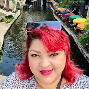 Meet your Posher, Yudilaine